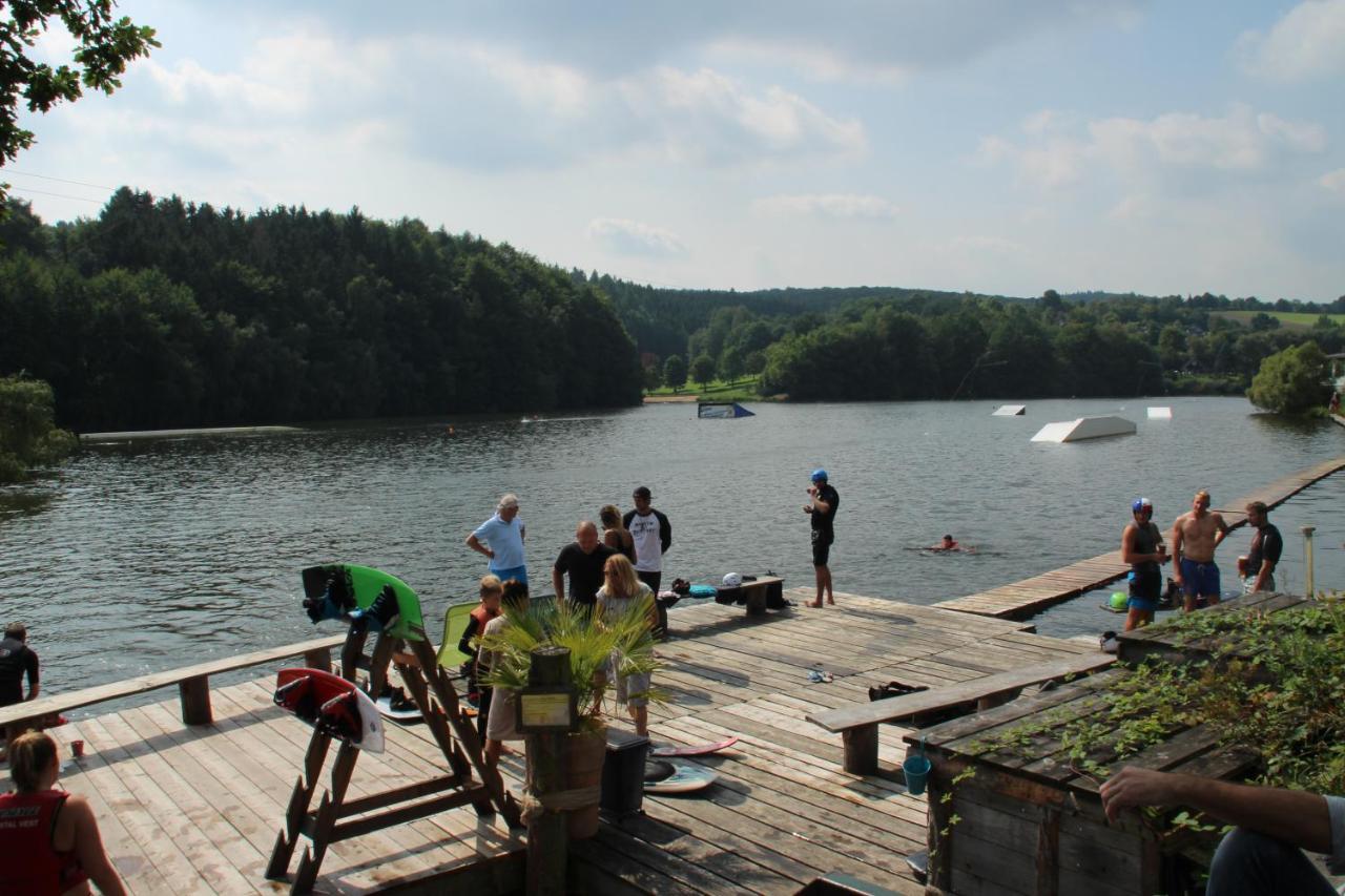 Ferienhaus "Baeren Ecke" Am See Im Bergland Kirchheim  Exteriér fotografie